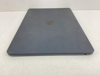 portatil apple apple macbook air m3 8-core 4.0 13 (8gpu) (2024) (a3113)