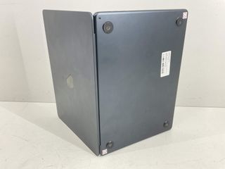 portatil apple apple macbook air m3 8-core 4.0 13 (8gpu) (2024) (a3113)