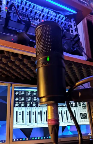 Micrófonos Condensador Superlux E205