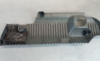 Tapa motor 1121237090 toyota prius (zvw30) 1106095