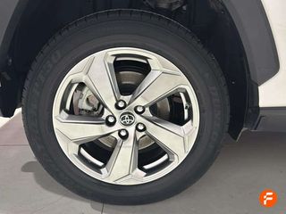 Toyota Rav4 2.5l 220H Advance