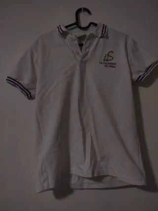 Ropa del Colegio nuestra Señora de la Consolacion