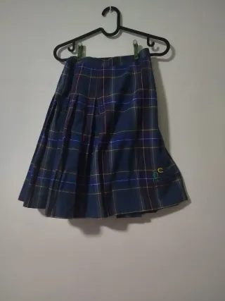 Ropa del Colegio nuestra Señora de la Consolacion