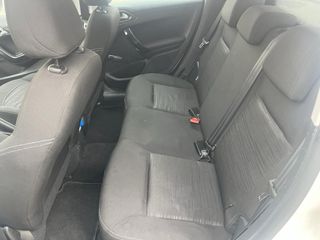 Peugeot 208 1.6 hdi 2016