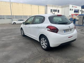 Peugeot 208 1.6 hdi 2016