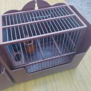 2 gabbie per canarini e armadietti