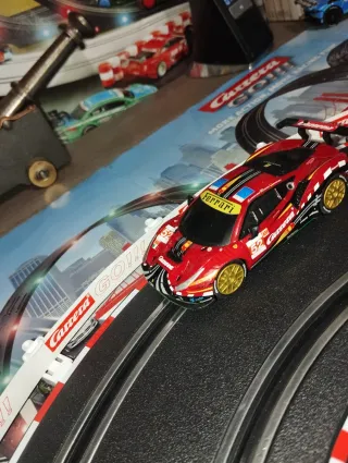 Scalextric Compact/Carrera 1:43 Coche Ferrari GT