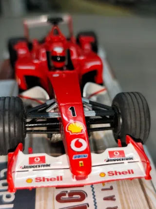 Scalextric/Carrera Evolución 1:32 cocheF1 Mercedes