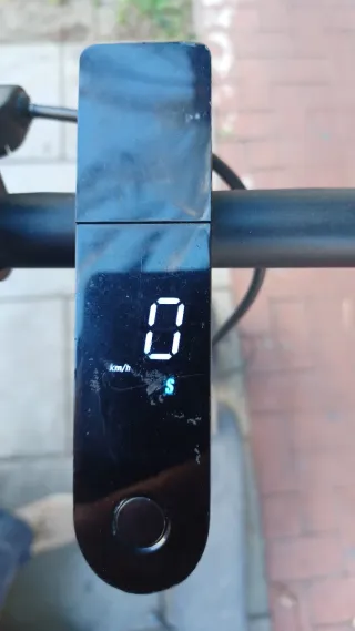 Se vende patinete marca xiaomi pro 2 bien cuidado