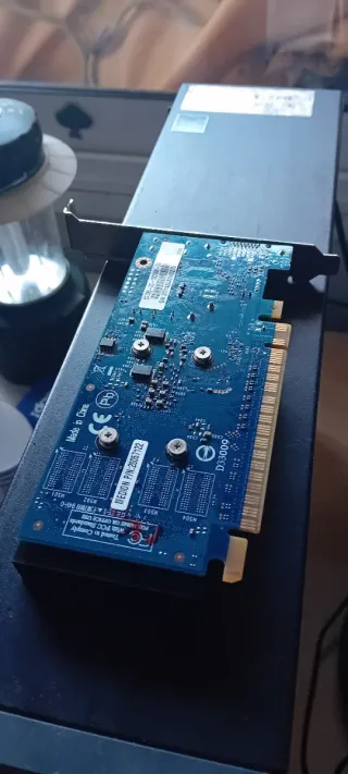 Tarjeta Gráfica Nvidia GeForce 720 1Gb