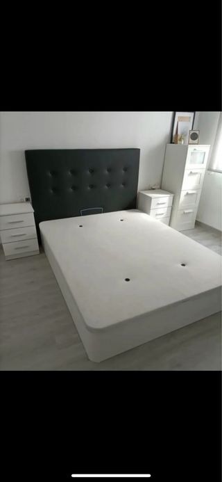 Camas armarios sofas mesitas colchones canapes