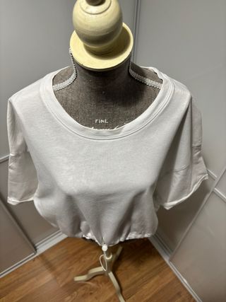 Camiseta crop Bershka blanca talla única