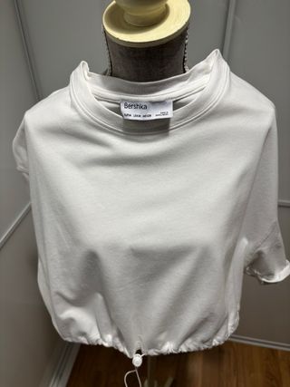 Camiseta crop Bershka blanca talla única