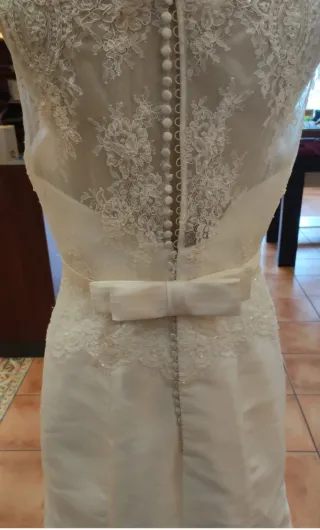Vestido de Novia Exposición con cola, desmontable