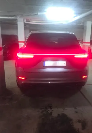 Porsche Cayenne 2021