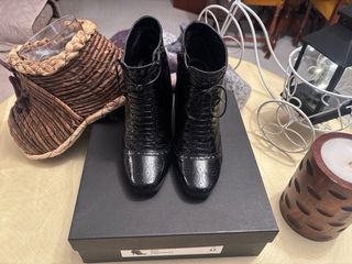 Botines nuevos piel Salvador Sapena