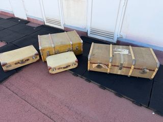 Lote de maletas vintage originales. Decoración