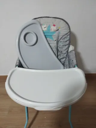 Trona Tuc Tuc portátil gris estrellas