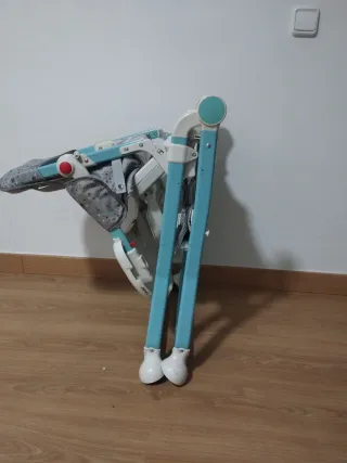 Trona Tuc Tuc portátil gris estrellas