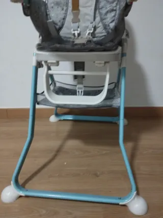 Trona Tuc Tuc portátil gris estrellas