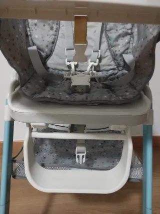 Trona Tuc Tuc portátil gris estrellas