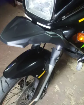 Cambio Vendo BMW F650 FUNDURO TRAIL 96 válida A2