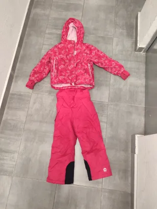Conjunto esquí infantil rosa , talla 2-4 años.