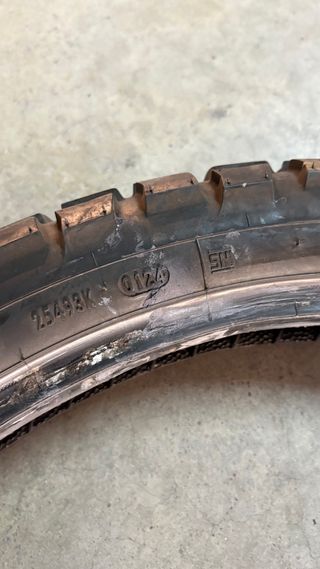 Neumáticos Michelin STR 90/90R21 y 150/70R18