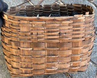 Cesto con botones antiguos