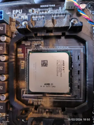 Torre PC ASUS Negra + CPU + placa base + lector