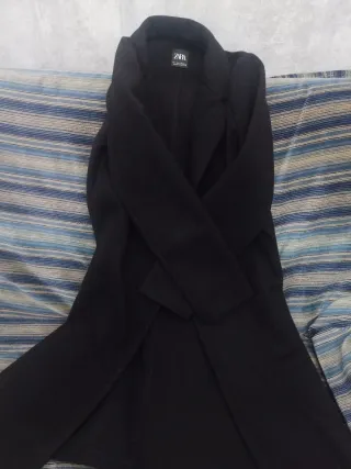 Abrigo Zara Negro