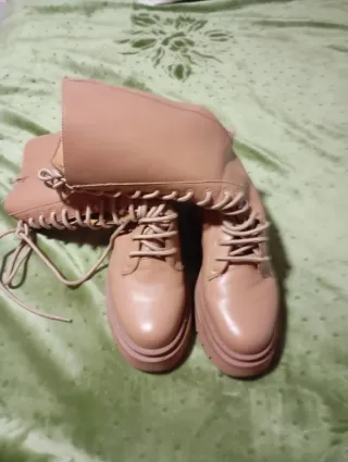 Botas altas de piel mujer beige, con un solo uso
