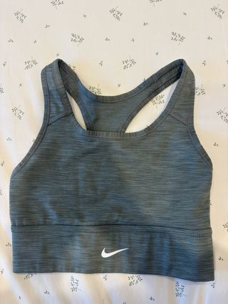 Top deportivo Nike gris jaspeado talla xs