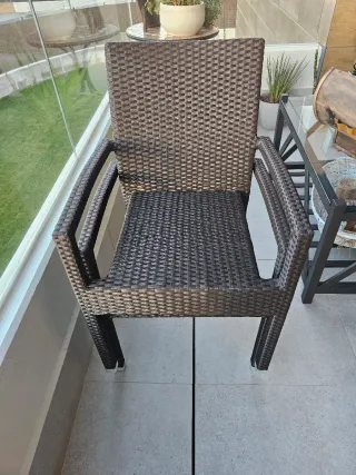 Mesa y 8 Sillas Ratán Exterior