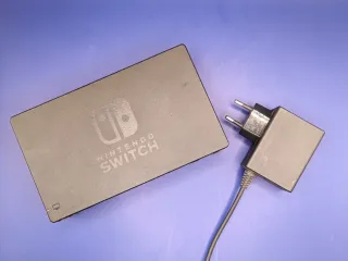 Pack Nintendo Switch + New 2DS XL Pokeball Edition