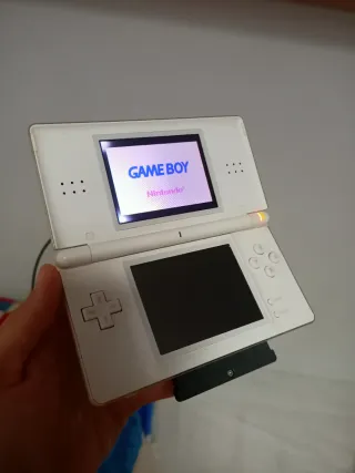 Nintendo DS Lite Blanca + Cargador