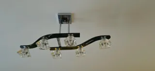 Lámpara de salón moderna negra y cristal luz led.