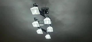 Lámpara de salón moderna negra y cristal luz led.