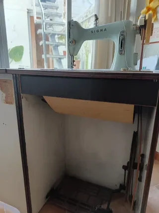 Máquina de coser SIGMA