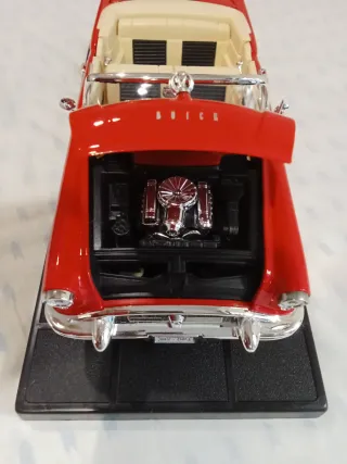 MIRA Buick Century 1955 Escala 1:18