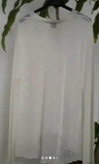 Maglia bianca leggera a pois