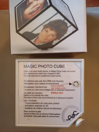 Portarretratos Cúbico. 6 Fotos Giratorio. Comunión