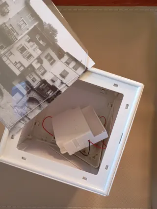 Portarretratos Cúbico. 6 Fotos Giratorio. Comunión