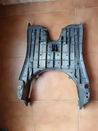 Reposapiés Piaggio Liberty 50 Gris