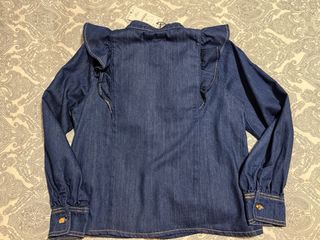 Camisa Zara Denim con Botones Dorados Nueva