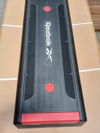 Step Reebok Negro y Rojo