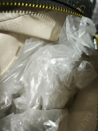 Bandolera Guess Marrón y Dorada