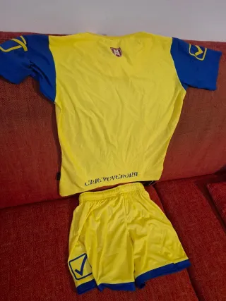 Kit Givova Chievo Verona Bambino XS