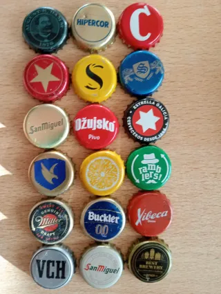 Lote de chapas de cerveza