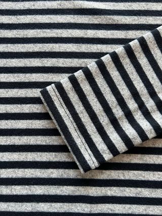 Suéter de rayas cuello alto Zara. Talla L. Nuevo